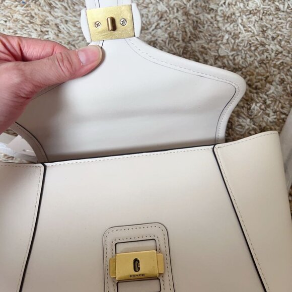 Coach Courier Carryall 23 With Floral Applique - Picture 3 of 9